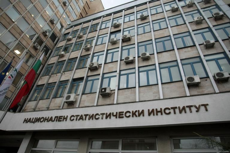 Новорегистрираните безработни в цялата страна за периода от края на